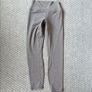 Quince Gray Leggings Streamlined Fit Elastic Waistband